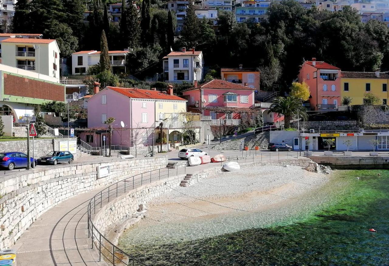 Apartment Suzie Q - Intermezzo With Sea View Rabac Exterior foto
